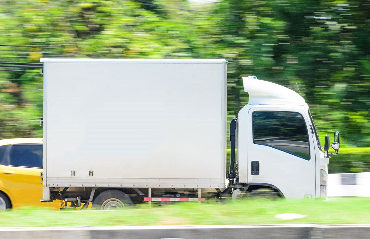 Refrigerated Truck & Cold-Room Temperature Monitoring System